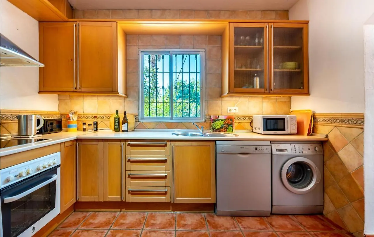 度假居 Pet Friendly Home In Iznate With Kitchen 马拉加