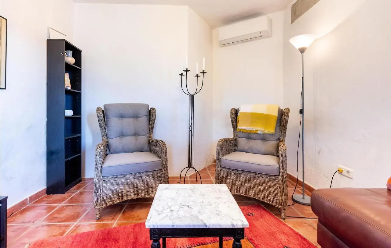 Pet Friendly Home In Iznate With Kitchen 马拉加 西班牙